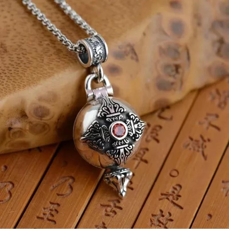 Collier pendentif Gawu Box - Vajra Sutra ouvrable et zircon
