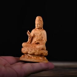 Guanyin-Buddha-Statue aus Holz: Handgeschnitzte Bodhisattva-Dekoration