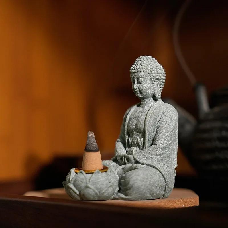 Zen Buda Heykeli: Tütsülük ve Dekoratif Işık Feneri