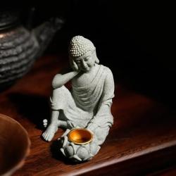 Zen Buda Heykeli: Tütsülük ve Dekoratif Işık Feneri