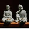 Zen Buda Heykeli: Tütsülük ve Dekoratif Işık Feneri