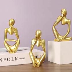 Abstrakte Denker-Skulptur – Sandfarbene Dekoration für Zuhause und Büro