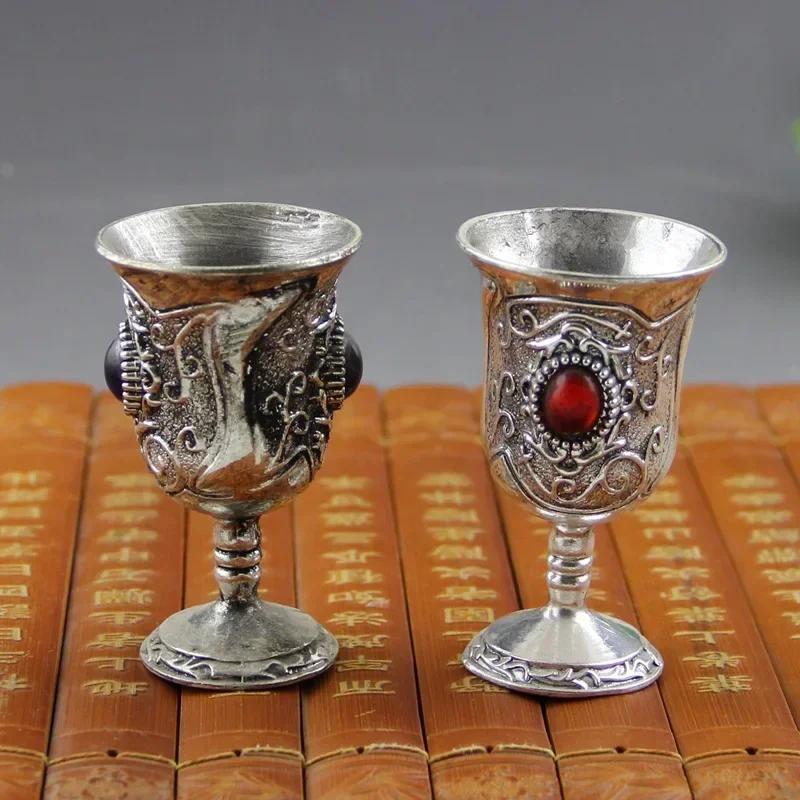 Gotischer Zauberkelch: Wicca-Altar & Wahrsagebecher