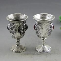 Gotischer Zauberkelch: Wicca-Altar & Wahrsagebecher