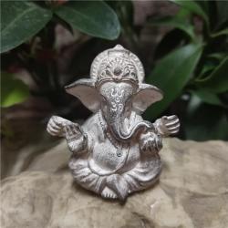Lord Ganesha Heykeli: El Yapımı Hindu Tanrısı Dekorasyonu ve Hediyesi