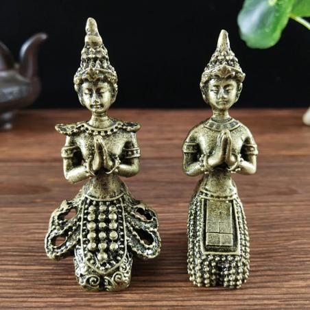 Thai Bronze Buddha Statue: Meditation Ornament for Home & Garden