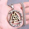Collana con rune vichinghe: ciondoli di Odino, Vegvisir e Valknut