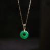 Halskette mit Anhänger aus grünem Jade – Handgefertigter Glücksbringer & Geschenk