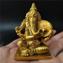 Müzikli Altın Ganesha Heykeli: Fil Tanrısı Dekorasyonu